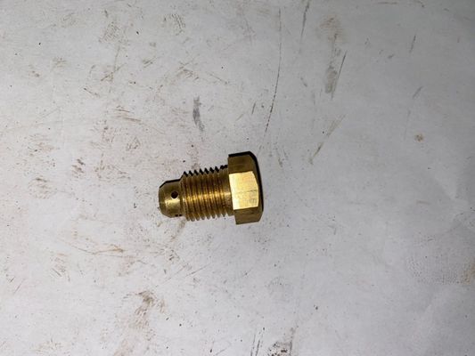 12VB. 22.04 Gegote afvoerkleppen voor het onderhoud van waterpompmotoren