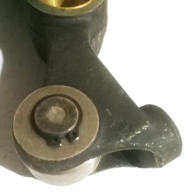 Standaardcomponent 12v Dieselmotor Spare parts Casting Roller Ang Arm Assembly
