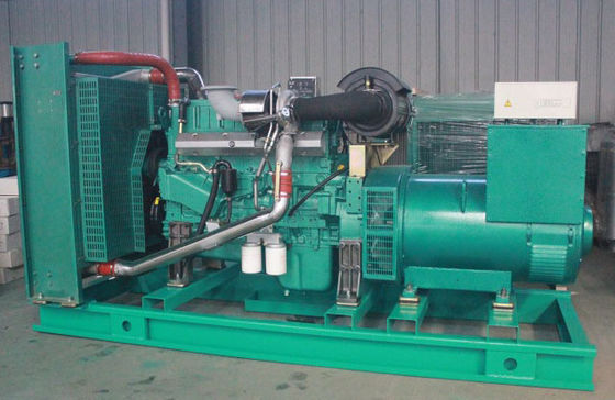100kw Diesel Generator Sets Brushless Watergekoelde Genset met basisbrandstoftank Y100